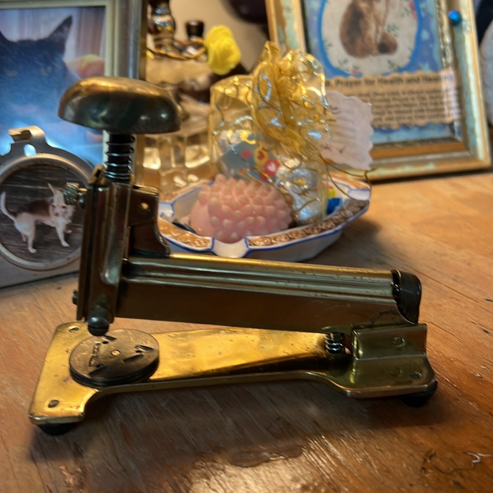 Solid brass vintage stapler - Picture 5 of 11